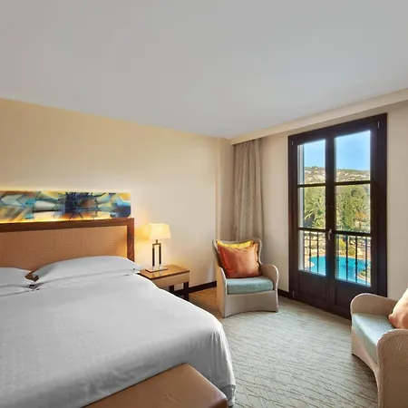 Sheraton Mallorca Arabella Golf מלון