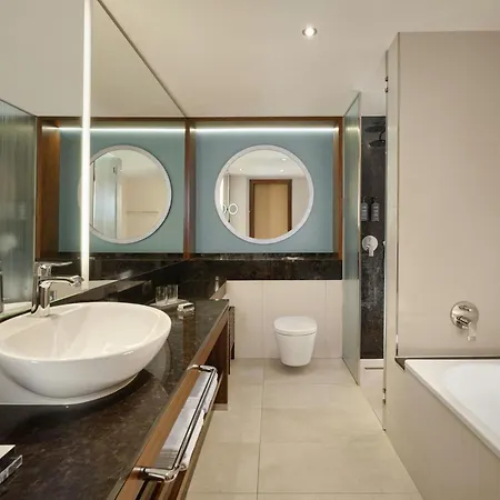 Sheraton Mallorca Arabella Golf מלון